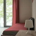 Modern And Cozy Apartment Close To Center