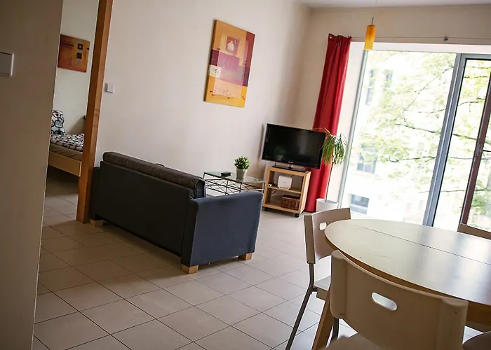 Modern And Cozy Apartment Close To Center